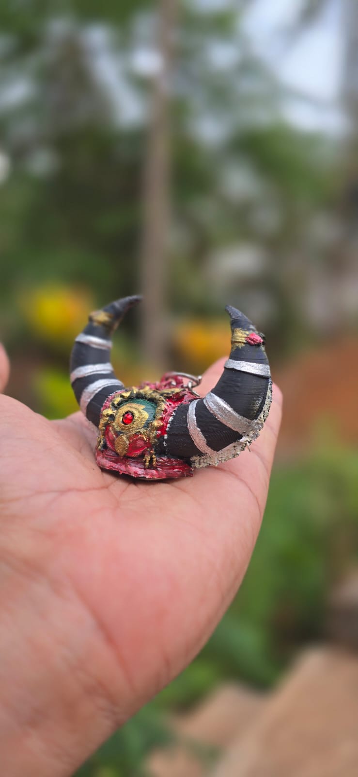 MAHISHA HORNS KEY CHAIN - Image 2